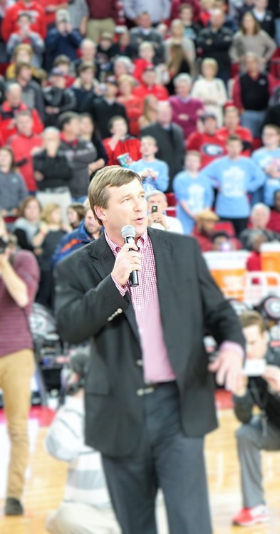 Kirby Smart at UGA vs. Arkansas basketball game 23-Jan-16