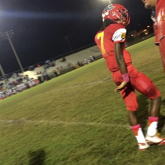 Dorian Hall (7) - Class of 2017 - South Broward Varsity Football, Hollywood, FL (photo from Hudl.com)