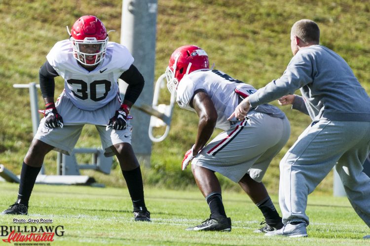 Tae Crowder practices with linebackers - 10/18/2016