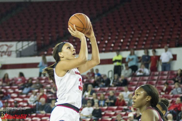 Mackenzie Engram (33) takes a shot in Season Opener