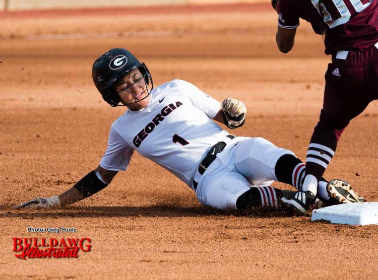 Cortni Emanuel slides in the 2nd base (2)