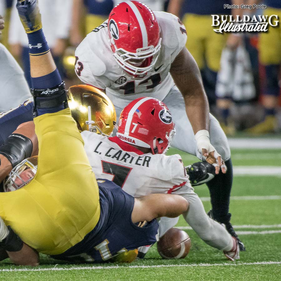Lorenzo Carter finds the game-clinching fumble caused by Davin Bellamy, Georgia vs. Notre Dame 2017